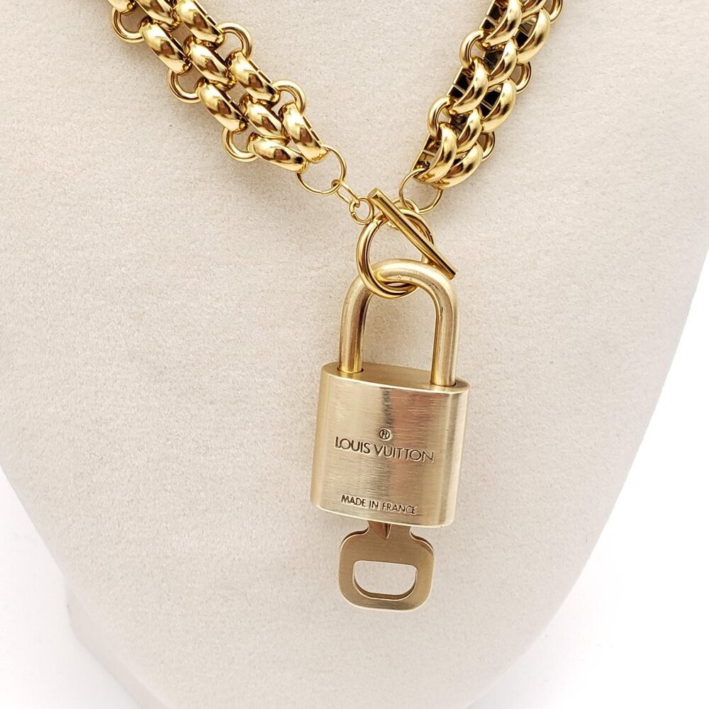 Authentic Louis Vuitton Gold Padlock w/ Unbranded Fashion Stainless Steel Chain - Picture 5 of 10